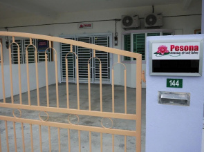 Pesona Home2stay at Tasik Raban