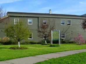 Veterans Park Hotel