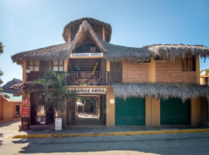 OYO Cabañas Abril, Mazunte