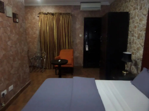 The Real Legacy Hotel