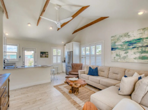 Anastasia Lodge Cabana Beach & Pool Oasis 3 Bedroom Home