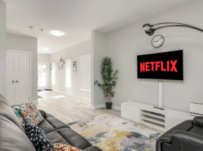 Luxury Entire house mins Niagara falls & Brock uni