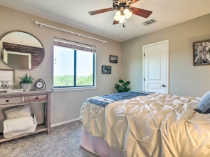 Updated Retreat With Game Room & Boat Ramp Access!