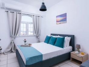 Ermis Luxury Suites & Apartments