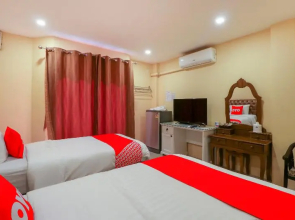 Ocean Gold Card Ayutthaya by OYO Rooms
