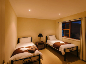Barrington Hideaway- River Cottages