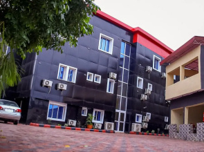 Chukzie Suites & Apartments