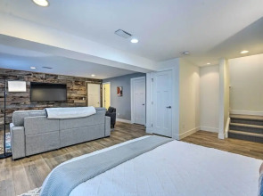 Spacious Old Town North Home w/ Rooftop Deck!