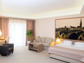 Rius Hotel Lviv