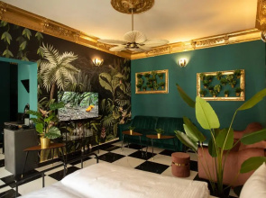 Jungle Apartments