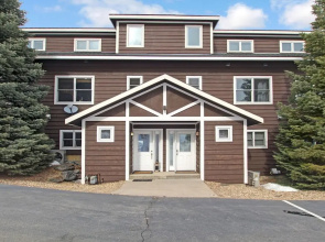 Mount Richthofen S3 3 Bedroom Condo
