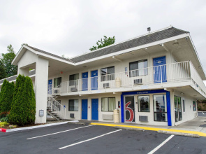 Motel 6 Seattle, WA - Airport