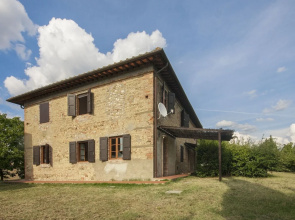Pleasant Apartment in Montespertoli with Pool