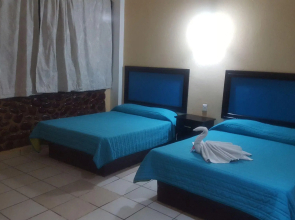 Hotel Río Maya