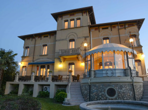 Villa Maria Apartments