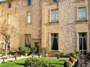 Chateau De Meyrargues