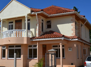 Azanza Mtwapa Holiday Home