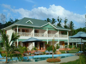 L Habitation Cerf Hotel