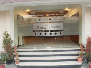 Hotel Grand M.S Srinagar