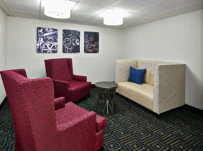 Holiday Inn Express & Suites Birmingham South - Pelham by IHG