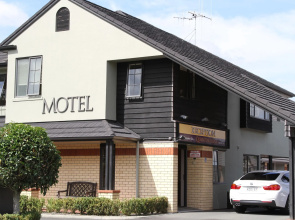 Quantum Lodge Motor Inn