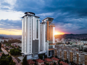 Bosmal Arjaan by Rotana