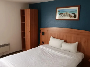 Hôtel Kyriad Evreux - La Madeleine