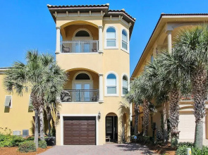 Palazzo by The Sea