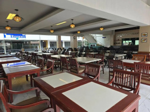 Отель Jomtien Plaza Residence