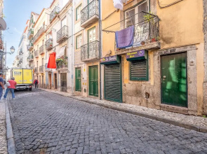 Bairro Alto Prime Studio II by Homing