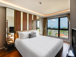 Курортный отель MIDA Grande Resort Phuket