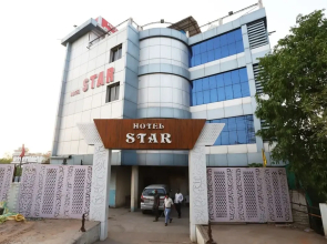 OYO 46604 Hotel Star