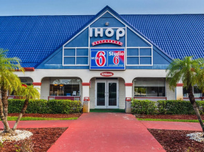 Red Roof Inn Vero Beach - I-95