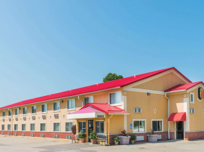 Super 8 by Wyndham Jacksonville