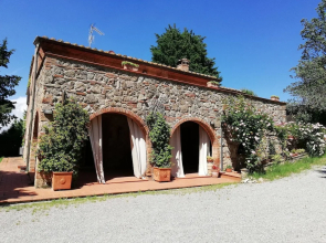 Panoramic Villa in Tuscany Rolling Hill, Well Connected, Everyday new Journey to
