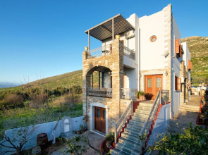Oniropetra Luxury Suites