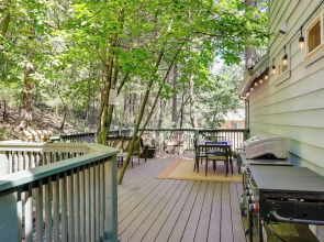 Near Dtwn: Twain Harte Home w/ Furnished Deck!