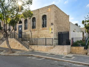 Helios Boutique Suites by La Finca Hotel