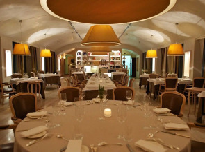 Grand Visconti Palace