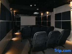 RedDoorz Premium @ MyTown New York