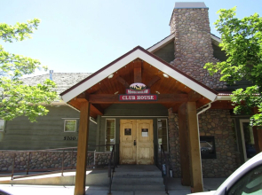 Luxury Townhouse in Mountains