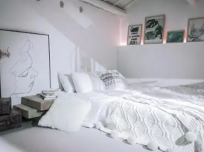 52 Hertz Boutique Guest House