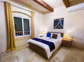 Amazing 4 Bedroom Holiday Home With Infinity Pool