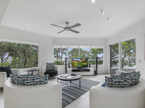 The Lookout Resort