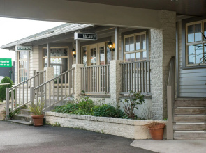 Amber Court Motel