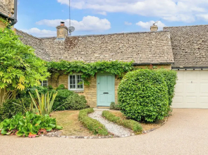 Beautiful 2BD Cottage in the Cotswolds