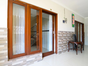 Rena Segara House Kuta