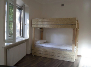 Lull Hostel