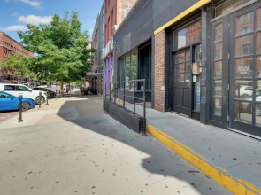 Prime Old Market Location: Walkable Omaha Condo!