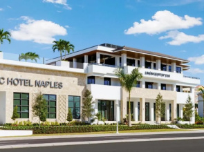 AC Hotel by Marriott Naples 5th Avenue